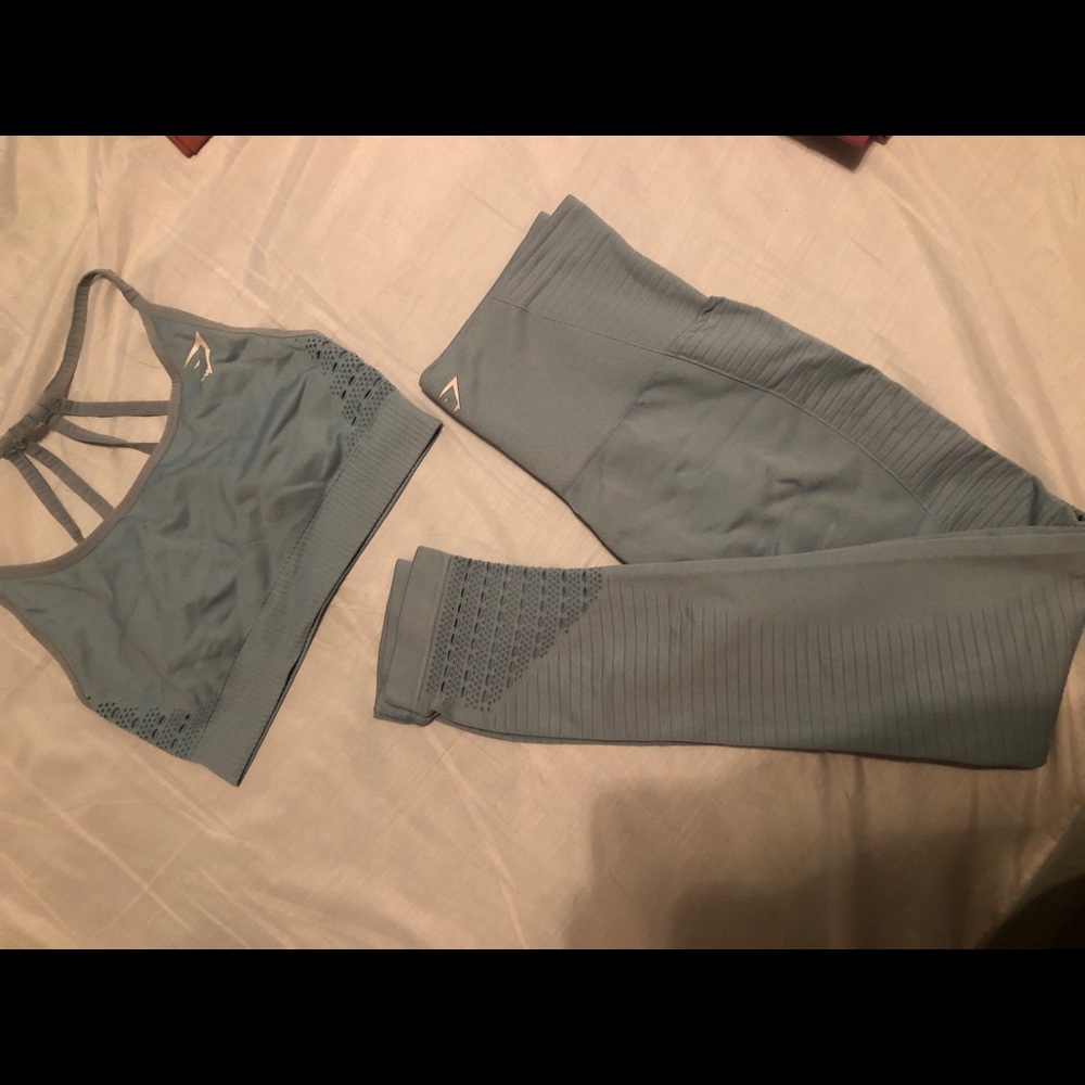 Blue gymshark set